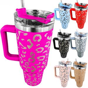 Tazze da caffè leopardo in acciaio inossidabile da 40 once Tazza da viaggio isolata Adventure Quencher Bottiglie d'acqua Bicchiere con manico Coperchio Paglia tt0518