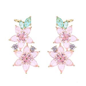 Dangle Chandelier Beautiful Ice Stone Flower Cuff Earrings Luxury Lady's Gold Plating Zircon Crystal Angel Ear Sweep Climber Earrings 230518