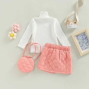 Set di abbigliamento Set di abbigliamento autunnale per bambina, top a maniche lunghe, collo alto e gonna con orlo irregolare e borsa a tracolla