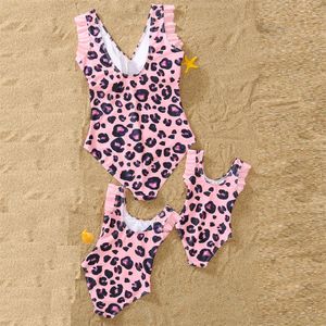 Passende Familienoutfits Sommer Mama Mama Baby Frauen Mädchen Beachwear Leoparden-Badeanzüge Mutter Tochter Bademode Look Mama und ich Kleidung 230518