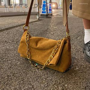 이브닝 가방 여성을위한 스웨이드 크로스 바디 2023 트렌드 디자이너 작은 패션 가죽 버킷 핸드백 및 지갑 숄더백