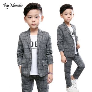 Completi di abbigliamento Uniforme scolastica Abito per ragazzi Compleanni formali Abiti Matrimoni Blazer Pantaloni 2 pezzi Bambini Gentleman Party Bambino F64 230519