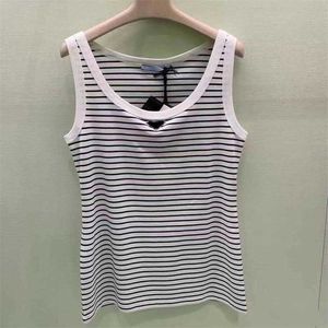 Summer Nuovo Triangle Stripe Stripe Sleeveless Top Underlay for Women Outwear