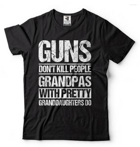 メンズTシャツおじいちゃんTシャツ銃は人々を殺さない祖父の孫娘ギフト面白いティー