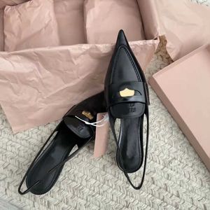 Lüks sivri kadın ayakkabılar miu tasarımcı sandalet moda yüksek topuklu yazlık kauçuk terlik sarılı sandalet