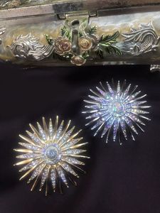 2022 Classic Design Antique Big Brooch For Women Golden Sun Luxury Brooch High Quality Fashion Jewelry Accessories