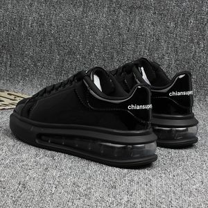 Kleid Schuhe Männer Schuhe Glänzendes Lackleder Kleine Weiße Schuhe Paar Modelle Freizeitschuhe Luftpolster Skateboard Schuhe Turnschuhe Männer 230519