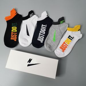 Mens Socks tech fleece designer Socks Colorful letter Meias N print Algodão Confortáveis Meias Sports Meias cinco pares com caixa