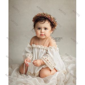 Andenken Baby Mädchen Kleidung geboren Pografie Prop Kleid trägerlose Schulter Blume Spitzenrock Outfit Kleinkind Po Shooting Anzug Zubehör 230519