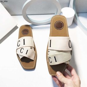 Slippers Fashion Women Sandals Paris Embroidered Dazzle Designer Slippers Ladies Flip Flops Loafers Black White Blue Pink Brown Green Slides Shoes J230520