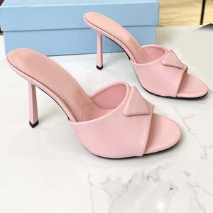 Echtes Leder Sandalen Luxus Sexy Hausschuhe Designer Sliders Echtes Leder Sommer Frau Strand Hight Heels Dame Flip Flops mit Box und Staubbeutel