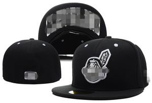 2023 Yeni Tasarım Erkek Ayak Top Fullu Şapkalar Moda Spor Futbol Futbolu Tam Kapalı Tasarım Kapakları Snapback Ucuz Erkek Kadınlar Hip Hop Cap C3