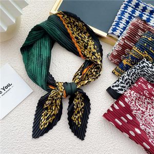 Yeni moda pleate kare kırışıklık şal faresi dalgalanma leopar çiçek ipek fular funard zarif kadın sargı mendil bandana g220513