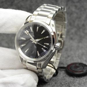 2023 Style Black Dial Watch 42mm Automatisk mekanisk rostfritt stål Glas baksida Sport havsmän klockor