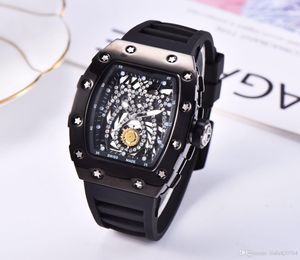 Men's designer watches set auger retro series leisure luxury fashion sports quartz men's and women's watches high-quality watches 2023