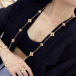 Pendant European Clover Pendants Women Necklaces Exaggerated Gold Color Long Chain Flower Neckalces Collars for Female ZK35 230519