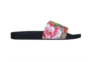 Designer tofflor Sandaler Flat Mens Womens Luxury Slipper With Original Box Dust Bag Summer Beach Sandal Platform Rubber Men dusch Casual Shoes