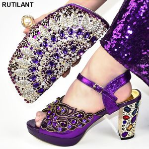 Scarpe eleganti italiane con borse abbinate per le donne Set di scarpe e borse Party In Wedding Bride Cristal Buckle Strap