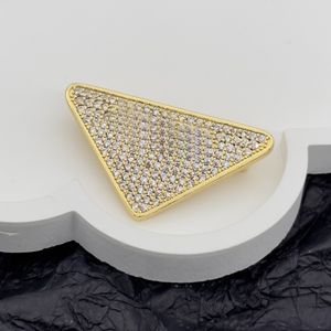 Brand Designer Pins Broochs For Women Party Gifts Luxury P-Letter Brooch prad Jewelry Dress Accessory Triangle Brooches Suit Pin kp1c