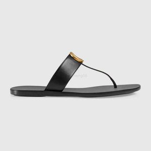 Slippers 2023 Summer Classic Ladies Sapatos planos Flip-flops Fashion Casal Sandals Beac 35-45 X230519