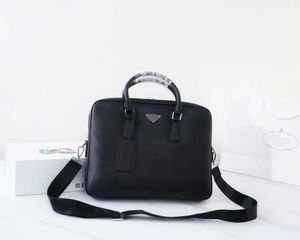 Luxury Designer briefcase 2023 Men crossbody bag Large capacity laptop Fashion handbag