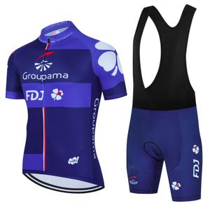 Cykeltröja set Cycling Mtb Men's Suit Clothing Bib Short Sports Set Shorts Pants Team Clothes Summer Jersey Gel Man Laser Cut Sportswear P230519