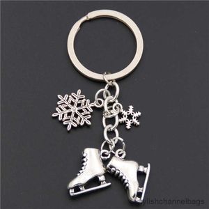 Nyckelringar Silver Color Ice Skates Snowflake Pendant Key Ring Skating Key Chain Keychain Jewelry for Winter Gift