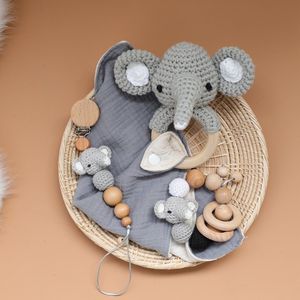 Rattles Mobiles Wholesale Crochet Elephant Series Bib and Baby Rattle Teethers Set Wodden Armband Cotton Pacifier Clips for Kids Toys 230518