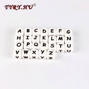 Baby Tanders Toys Tyryhu 50st Letter Silicone Pärlor Personliga tandvård DIY PACIFIER Kedjor Pearl Silicon Alphabet Accessories 230518