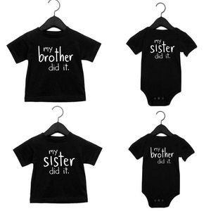 Aile Eşleşen Kıyafetler Kardeş Kıyafetler Kardeşim Kardeşim Yaptı Set Siyah Toddler T-Shirt Bebek Giyim Bir Hediye Doğrudan Nakliye G220519