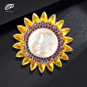 Medeltida retro tung industri Sun leende ansikte brosch barockkläder tillbehör solros kvinnors corsage