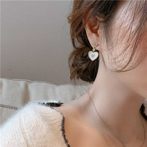 Charm ny trend koreansk stil guldfärg enkla kronhjärta örhängen släpp örhängen för kvinnor fina elegans smycken gåvor för flickor 2023 aa230518