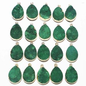 Colares pendentes Moda que vende dentes de gotas de pedra natural de dentes de colar de cristal verde de cristal de cristal