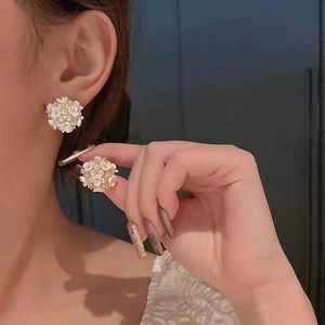 Charm JWER 925 Silber Nadel Perlen Ohrstecker Kugel Ohrringe Set für Damen Mode Neue trendige handgefertigte Blumen Ohrringe für Damen AA230518