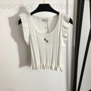 Designer de camisetas femininas 23SS Women Tee Ruffle Knits T Camisetas Top com letra bordada listrada Tops de colheita Tops de pista de passarel