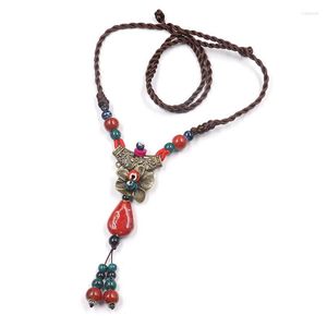Pendant Necklaces Ethnic Style Retro Necklace Old Rose Flower Love Ceramic Hand-wound Long Sweater Women Accessories