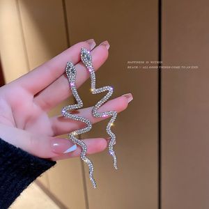 Stud Trendy Vintage Big Snake Shape Dangle Earrings for Women Girl Retro Drop Söt liten objekt örhänge smycken bijoux gåvor 230519