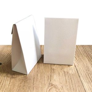 Componenti 50pcs Small Mini Gift Paper Bag per perline CAMPARE CAMPOLA CACCOLA AGANI OGAREGAGGIO CON EUROPO IL GIOITÀ DI EURORE