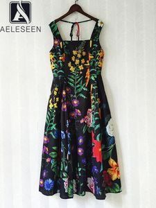 Основные повседневные платья Aeleseen Bohemian Summer Women Женщины платья по взлетно -посадочной полосе спагетти ремешок красочный цветочный принцип.