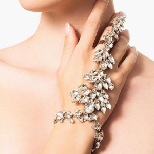 Bracelets Shiny Crystal Flower Bridal Finger Rings Hand Chain Bracelets Wedding Jewelry for Women Rhinestone Geometric Bracelets Bangles