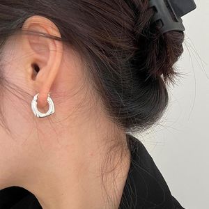 Huggie Silvology Real 925 Sterling Silver U Shape Fooop Hoop Earrings for Glossy Geometryスタイリッシュな寝台イヤリングミニマリストジュエリー