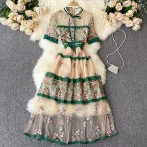 Luxury celebrity fried street dress temperament goddess wear retro heavy industry embroidery lace gauze dress