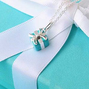 Designer's Brand gift box Necklace 925 Sterling Silver Plated 18K Gold Blue Christmas Gift Box Pendant collarbone chain
