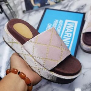 2023 Luxury Designer Women Slippers Canvas Platform Sandaler Real Leather Beige Brick Red Colors Beach Slides Slipper Outdoor Party Classic Sandal With Box Size 35-45