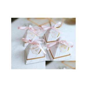 Caixas de embalagem 50pcs Lot Triângulo Design de festas de casamento Candy Chocolate Box Favor Titulares Atacades Drop Deliver