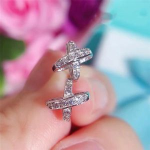 2023 Simple Fashion Stud örhängen smycken 925 Sterling Silver Gold Fill Pave White Topaz Cz Diamond Gemstones Party Handgjorda kvinnor Cross Earring Rose Gold Gift