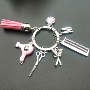 Ny A-Z-frisyr Gift Charm Tassel KeyChain Retro Jewelry Mini Frisörsax Frisör Comb Keychain Diy Manual