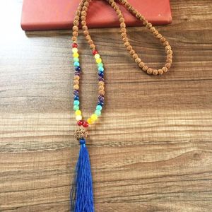 Naszyjniki wiszące 7 Chakra Kamień naturalny Mala Krzyki 108 Naszyjnik Rudraksha Modlitwa Bohemian Tassel Bodhi