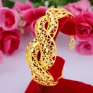 Bangles Lüks Altın Renkli Hollow Bangle Abartılı Büyük Geniş Bükümlü Bilezik Sudan/Hint/Arap Düğün Takı için Elde