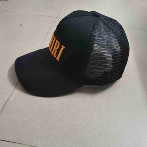 Ball Caps New Designers Ball Caps Trucker Hats Fashion Embroidery Letters Berretto da baseball di alta qualità nero J230520